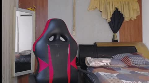 HERA online show from March 15, 11:52 pm