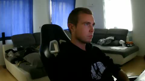 John Pearl online show from October 25, 2:28 pm