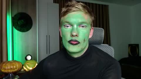 Gregblonde  Alextattoo online show from October 31, 6:08 pm