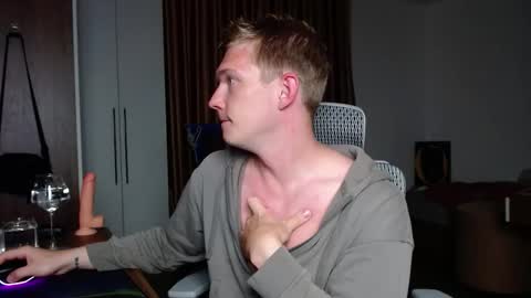 Gregblonde  Alextattoo online show from September 21, 2:43 pm