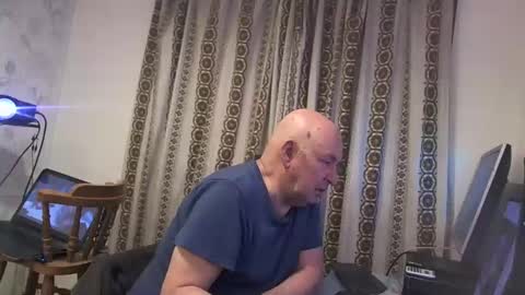 mature online show from January 20, 7:04 am