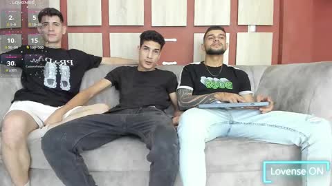 heteros men online show from March 7, 1:31 am