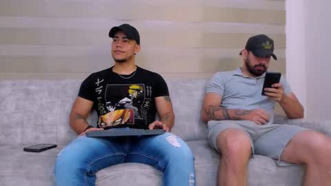 heteros men online show from March 12, 1:40 pm