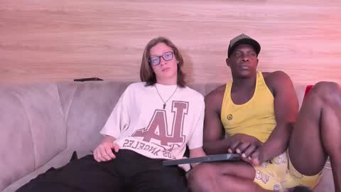 heteros men online show from March 28, 2:51 pm