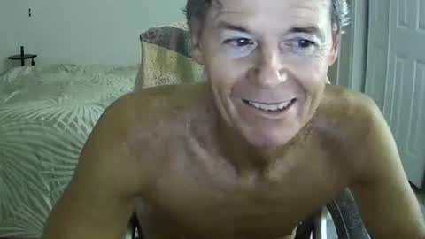 hewes1 online show from November 5, 10:28 am