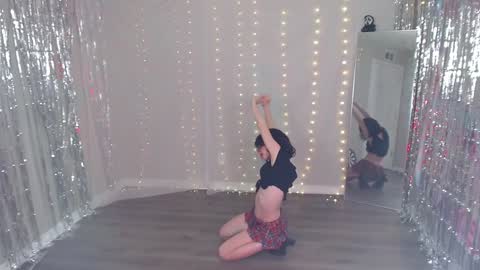 salem online show from March 12, 2:48 am