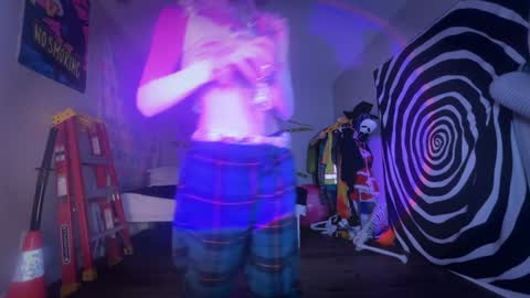 salem online show from October 2, 4:22 am