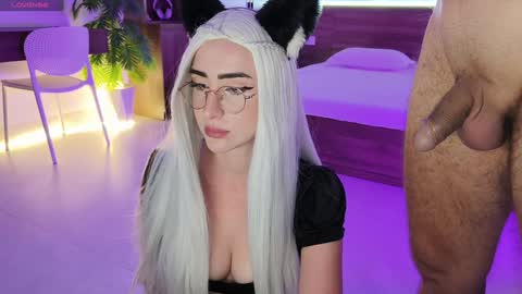 Hey its meow online show from October 15, 10:49 am