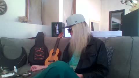 hey_mikky online show from September 21, 4:22 pm