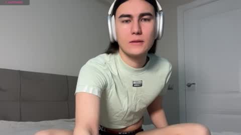 heyalena online show from February 3, 7:13 am