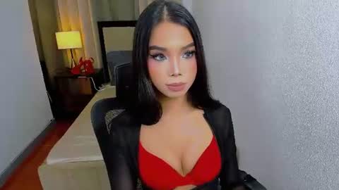 SAFIRA 3 online show from July 2, 2:44 pm