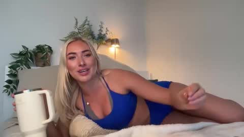 Skylar online show from September 29, 5:28 am