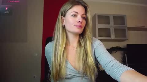 Lina online show from November 1, 7:07 am