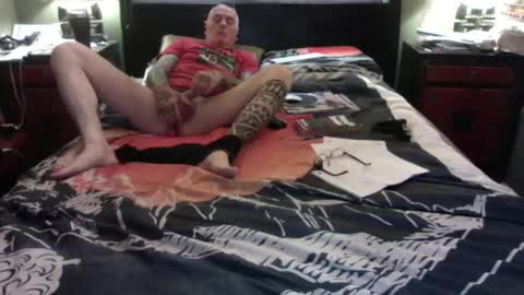 Snapshot of hiasallfuk13 chatting on December 20, 7:33 am HARDCORE13 online show from December 20, 7:33 am