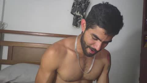 hideonbush online show from May 10, 3:51 pm