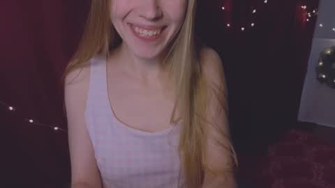 Chloe online show from December 7, 5:10 am