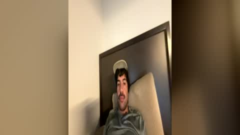 hiifiiive online show from June 18, 1:22 am