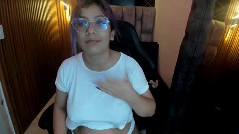 hikaru_dl online show from February 23, 9:55 am