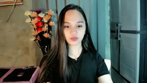 hilarymolly online show from February 22, 7:49 pm