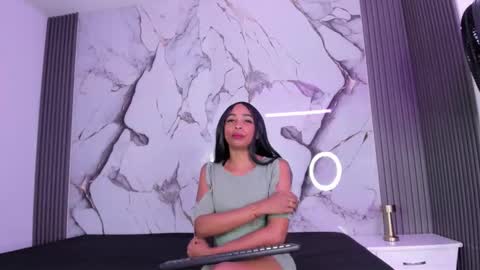 Hillarytonsonx online show from September 10, 12:06 pm