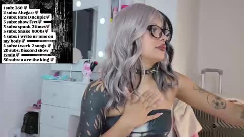 hillsdandarkie_44 online show from October 16, 2:55 am