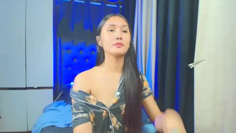 yuricah online show from November 20, 2:21 am