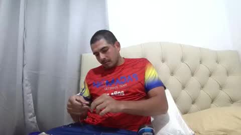 Snapshot of himoreno97 chatting on September 22, 12:04 am Hi moreno online show from September 22, 12:04 am