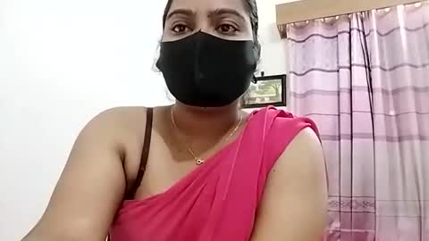 himuhimu22 online show from November 18, 7:28 pm