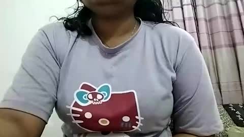 himuhimu22 online show from January 31, 7:55 pm