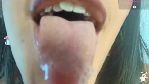 hinata online show from April 22, 11:34 pm