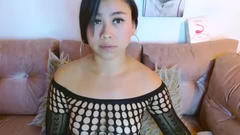 hinata lee online show from February 6, 8:50 am