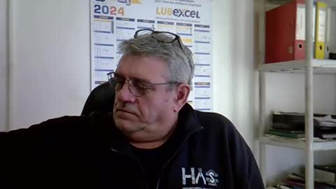 hippo online show from December 19, 1:18 pm