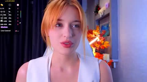 Ella online show from November 7, 6:21 pm