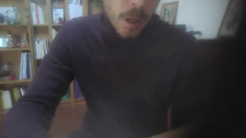 hitmenoww online show from April 2, 7:37 am