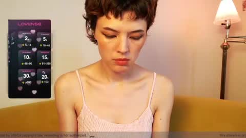  Vivi  online show from July 15, 9:52 pm