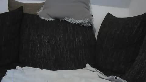 hlovescf online show from April 19, 6:36 am