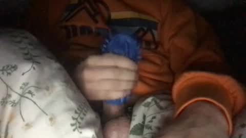 hockeyboi4354 online show from October 5, 5:05 am