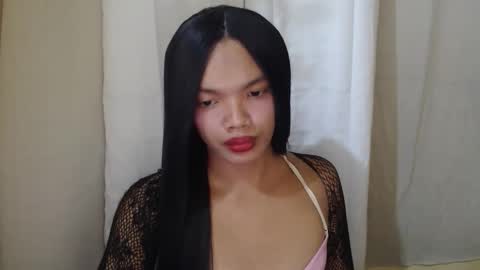 Guinevere3 online show from January 11, 3:45 am