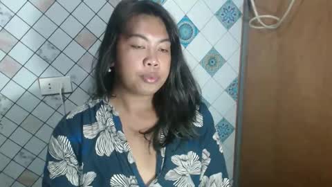 Layla3 online show from February 18, 3:06 am