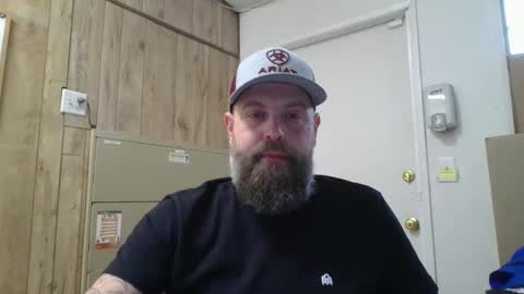 Hold The Door online show from December 23, 5:11 pm