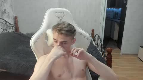 Extaz  Athrey  Howard online show from September 9, 11:38 pm