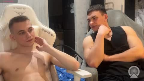 Extaz  Athrey  Howard online show from February 2, 6:04 pm