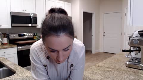 Holi Hurricane online show from February 6, 4:05 am