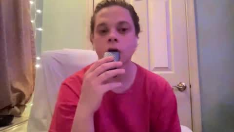 Snapshot of holly23hopefull chatting on December 17, 12:12 am Hollys Drive threw Side Of CB. online show from December 17, 12:12 am