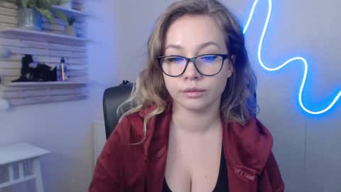 Holly online show from January 13, 6:27 am