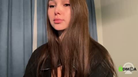 hollyextra online show from October 24, 3:46 pm