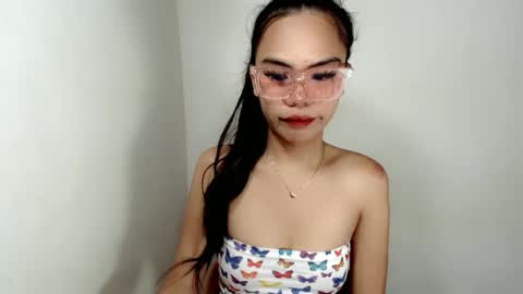 hollyhalo online show from October 16, 2:28 pm