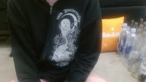 Holly Hawkes online show from May 28, 1:58 am