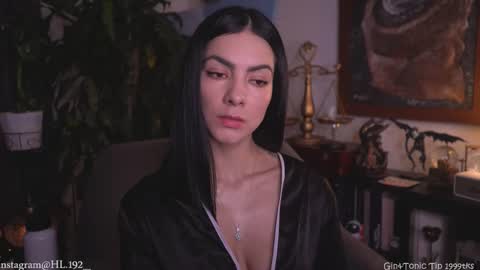 Holly Linder online show from February 21, 1:19 am