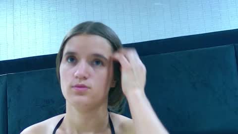 Holly online show from March 2, 7:53 pm